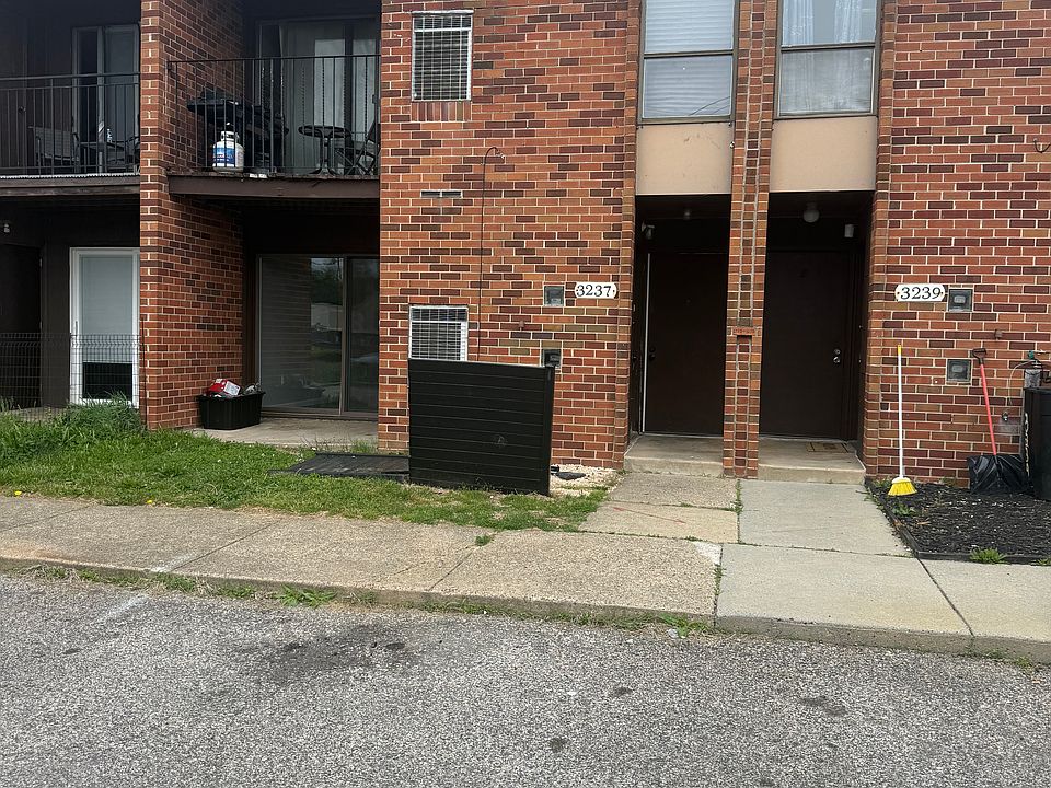 1st image of 3237 Red Lion Rd #1