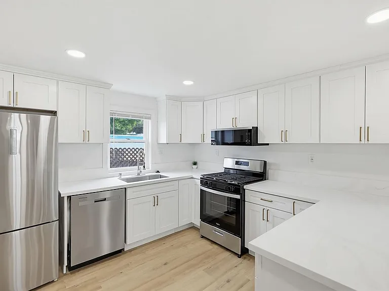 4853 Long Branch Ave — Photo 4