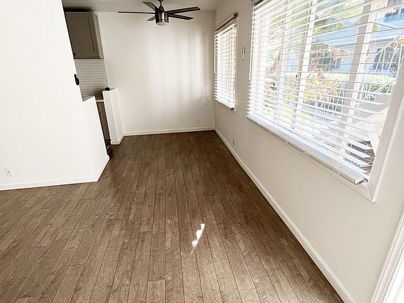 3rd image of 1521 12th St APT 4