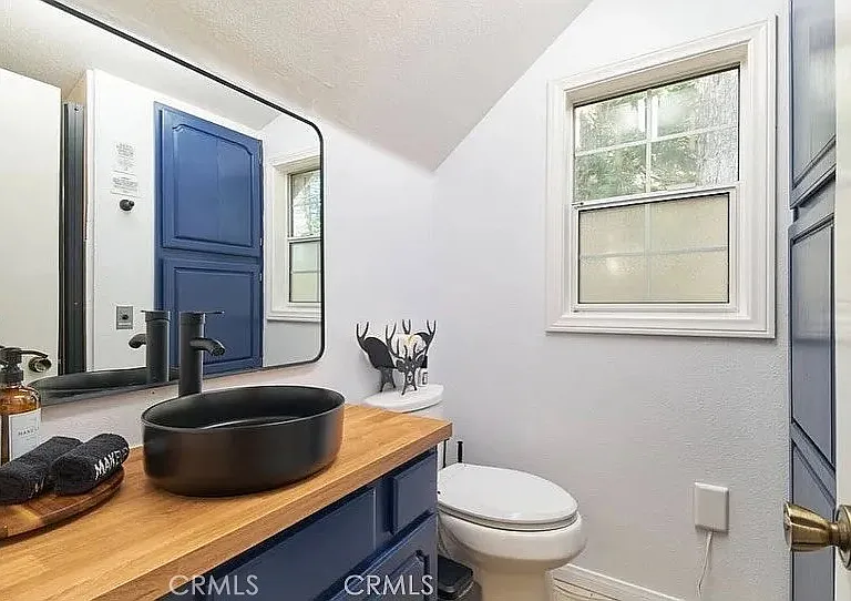 582 Rose Ln — Photo 14