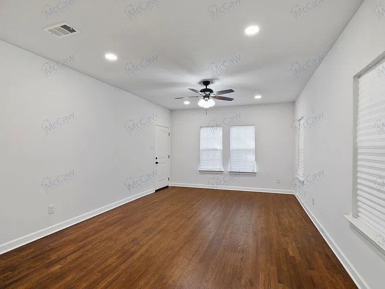 4612 Capitol Ave — Photo 18