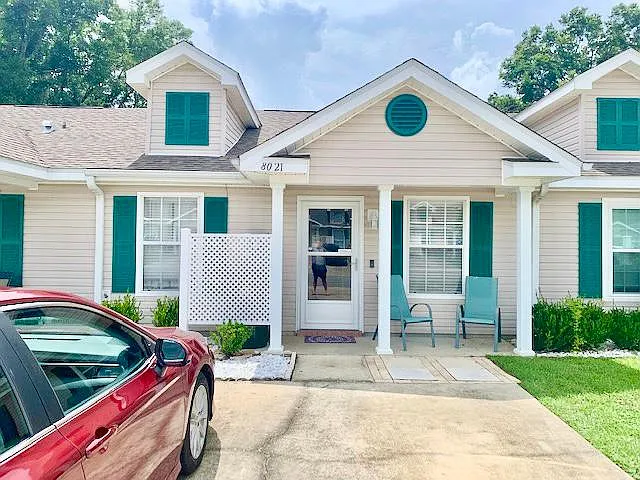 8021 Stonebrook Dr