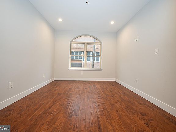 5th image of 4768 Pechin St