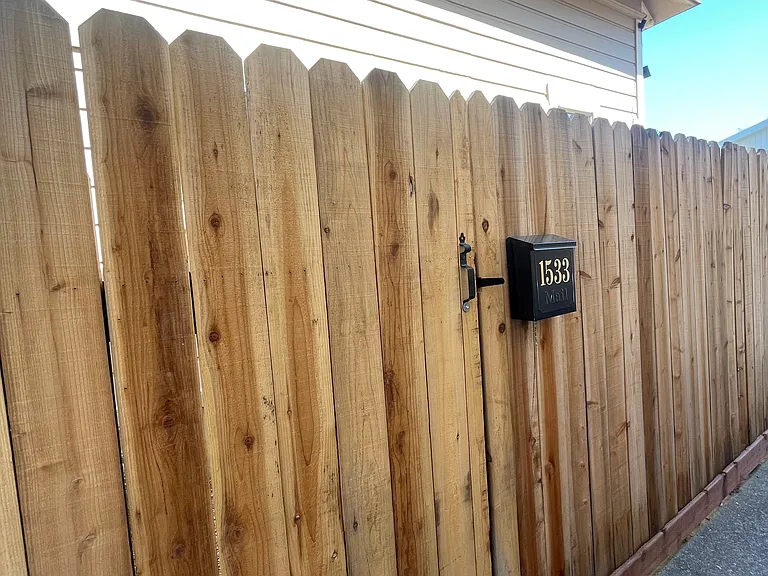 1533 Slater St — Photo 5