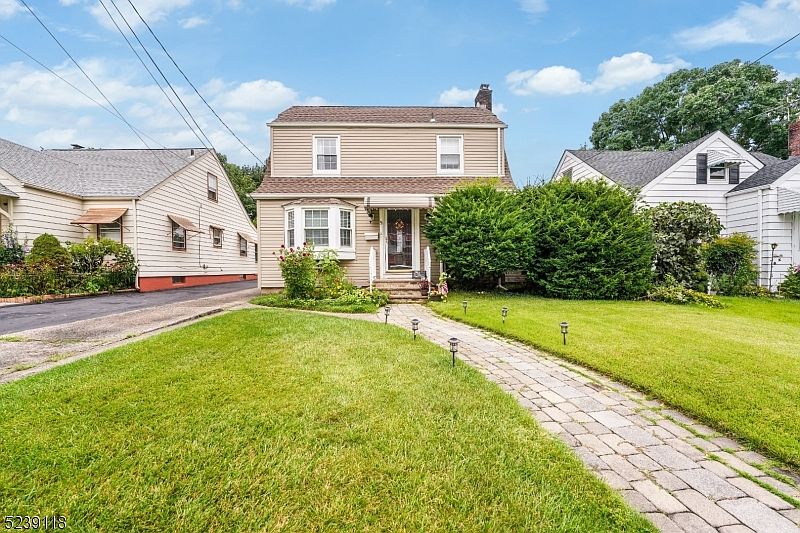 1st image of 5 Garden Ct