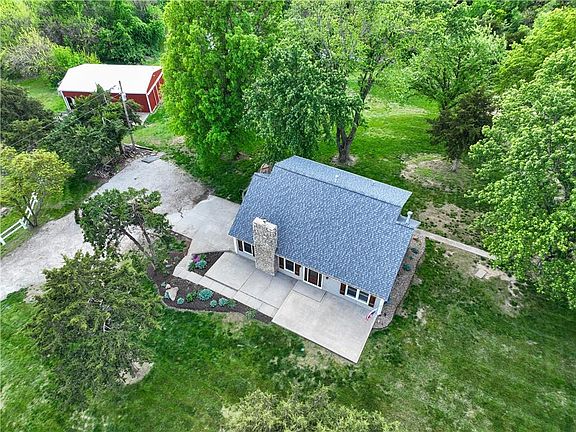 4th image of 5700 N 123rd St