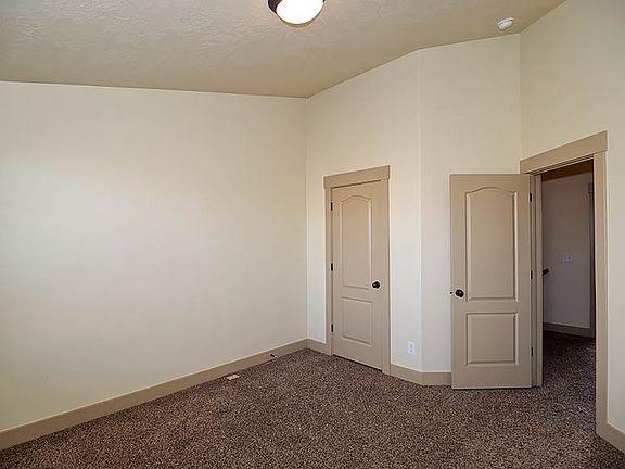 3rd image of 4307 W Lake Bridge Dr
