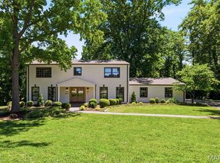 19 Sackston Woods Ln, Saint Louis, MO 63141