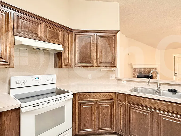 8001 Mourning Dove Dr — Photo 4