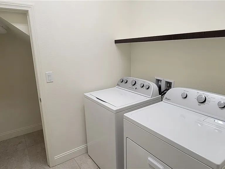 5862 W Haleh Ave — Photo 10