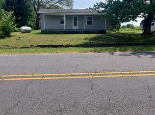 658 Broad St N, Fyffe, AL 35971