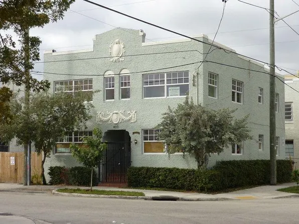 400 SW 10th Ave, Miami, FL 33130