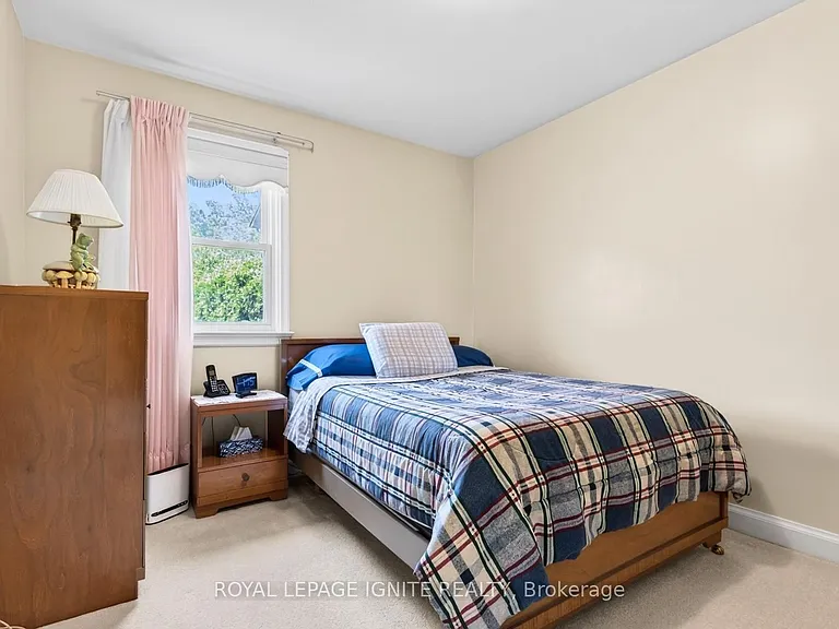 820 Simcoe St N #MAIN — Photo 9