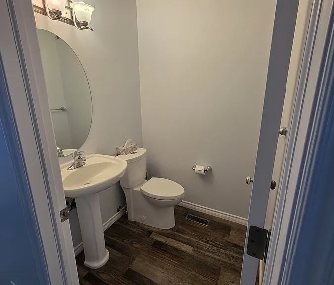 445 Bayfield Cres #137 — Photo 3