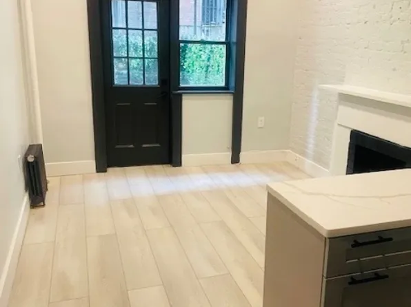 51 Leroy Street image 2 of 6