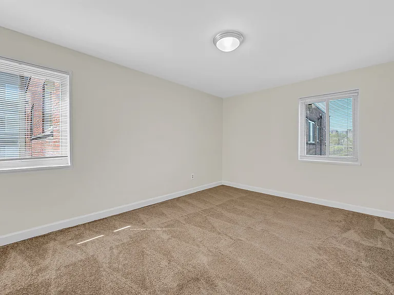 Friendship Courts Apartments — Photo 19