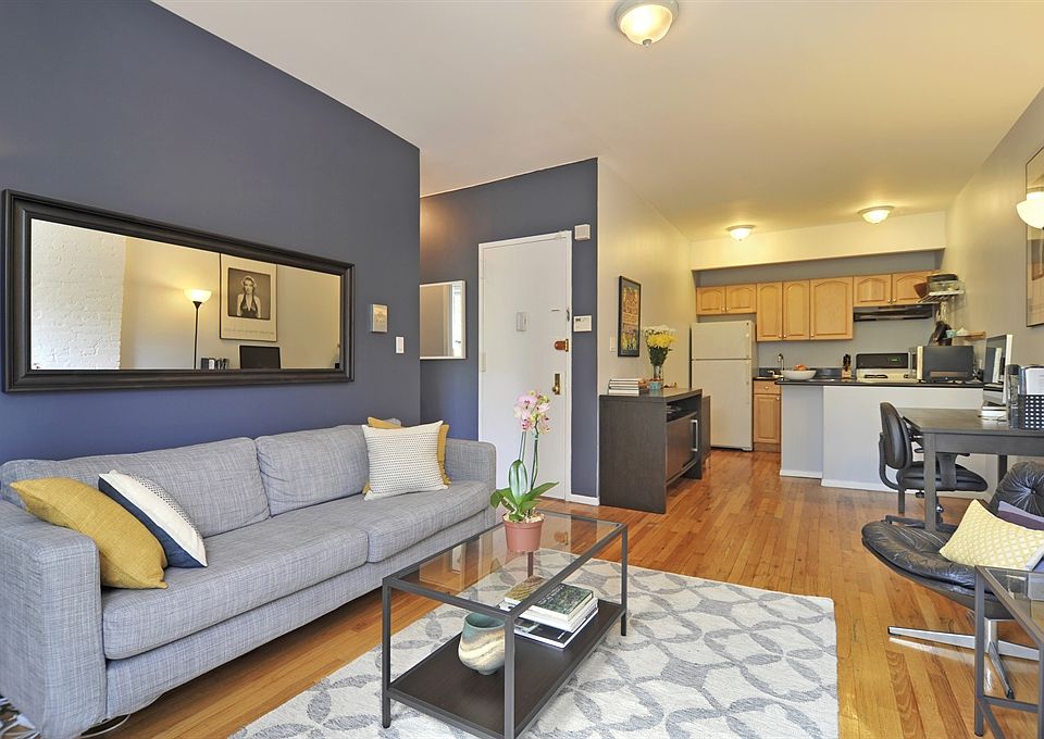 2nd image of 317 3rd St APT 2C