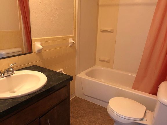 5th image of 701 Watkins Dr APT 202