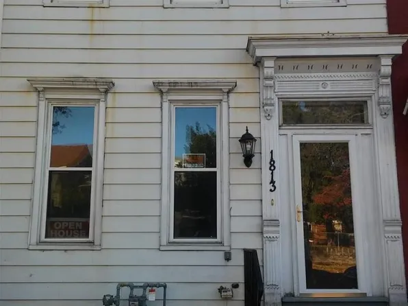 1813 Market St, Harrisburg, PA 17103