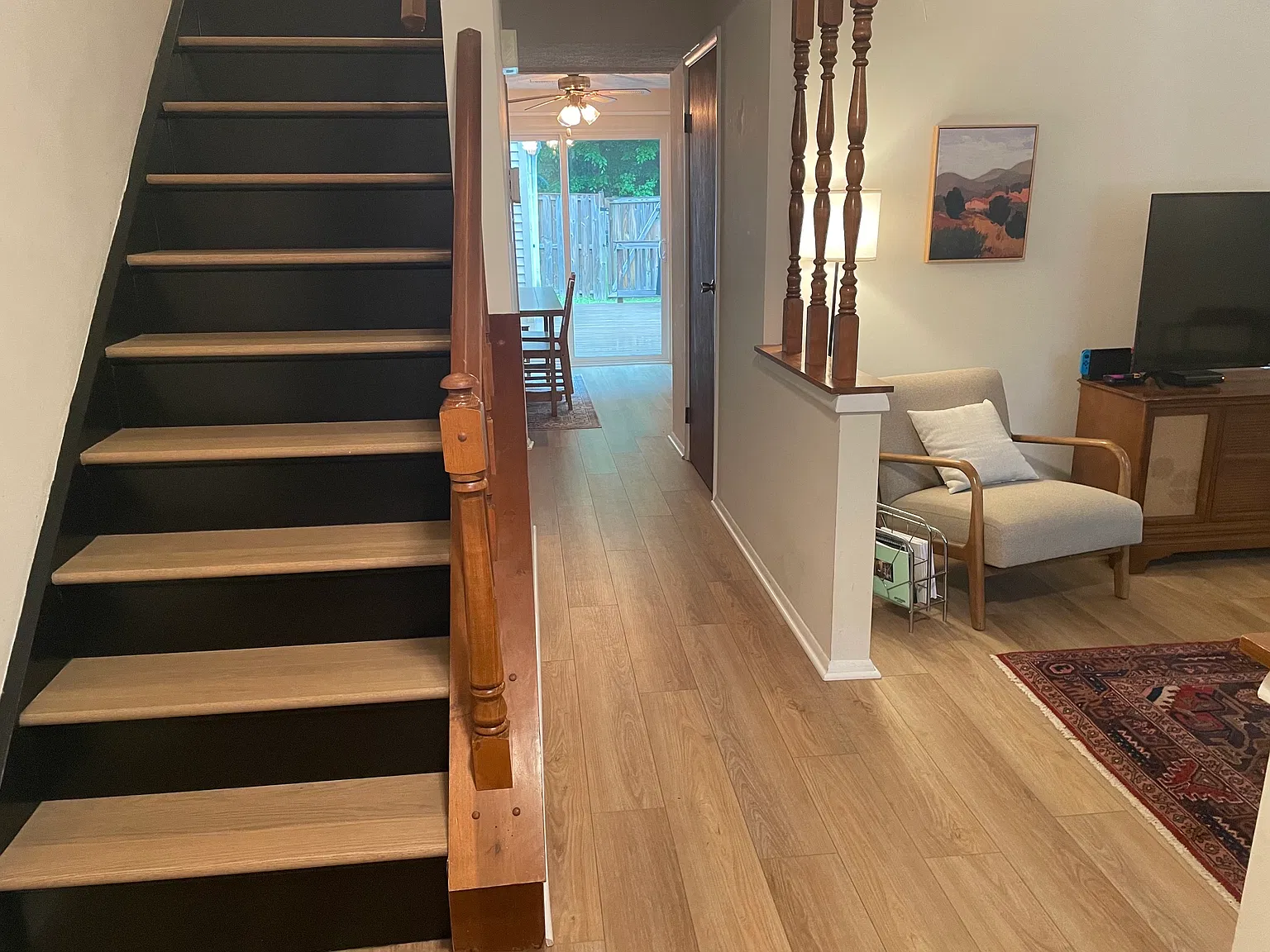 3 bed, 1.5 bath, 1220 sqft, $2,650 — Photo 2
