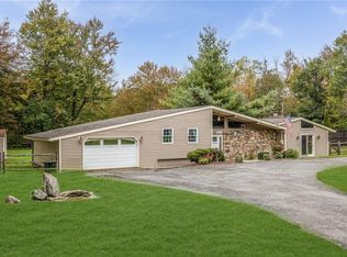 11 Collarbark Rd, Hopewell Junction, NY 12533