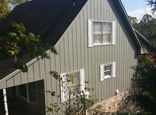 2615 Fairway Dr, Basye, VA 22810