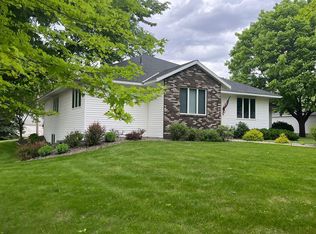 318 3rd Ave, Sacred Heart, MN 56285