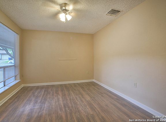 4th image of 12319 Constitution St