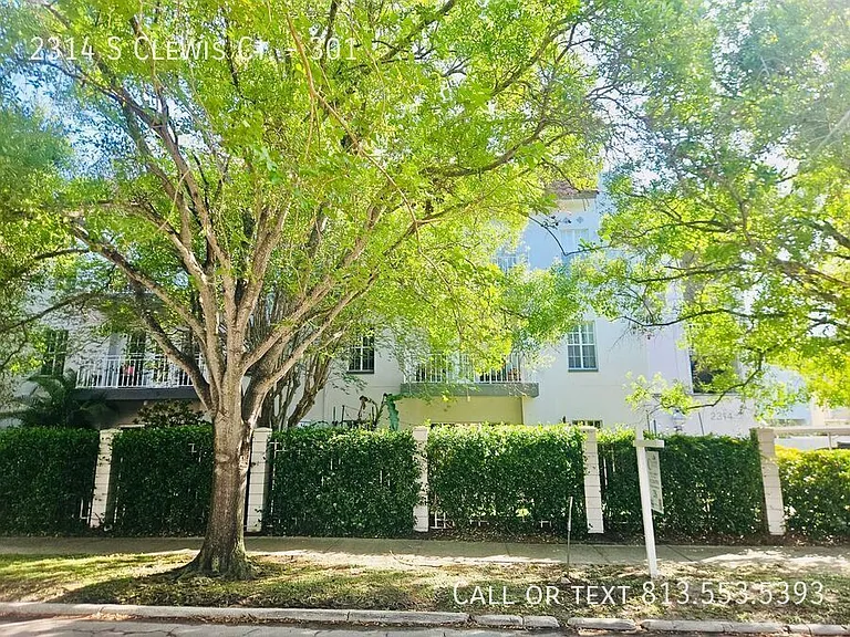 2314 S Clewis Ct #301 — Photo 37
