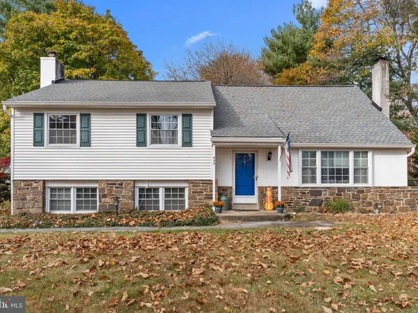 433 Burns Ln W, Newtown, PA 18940