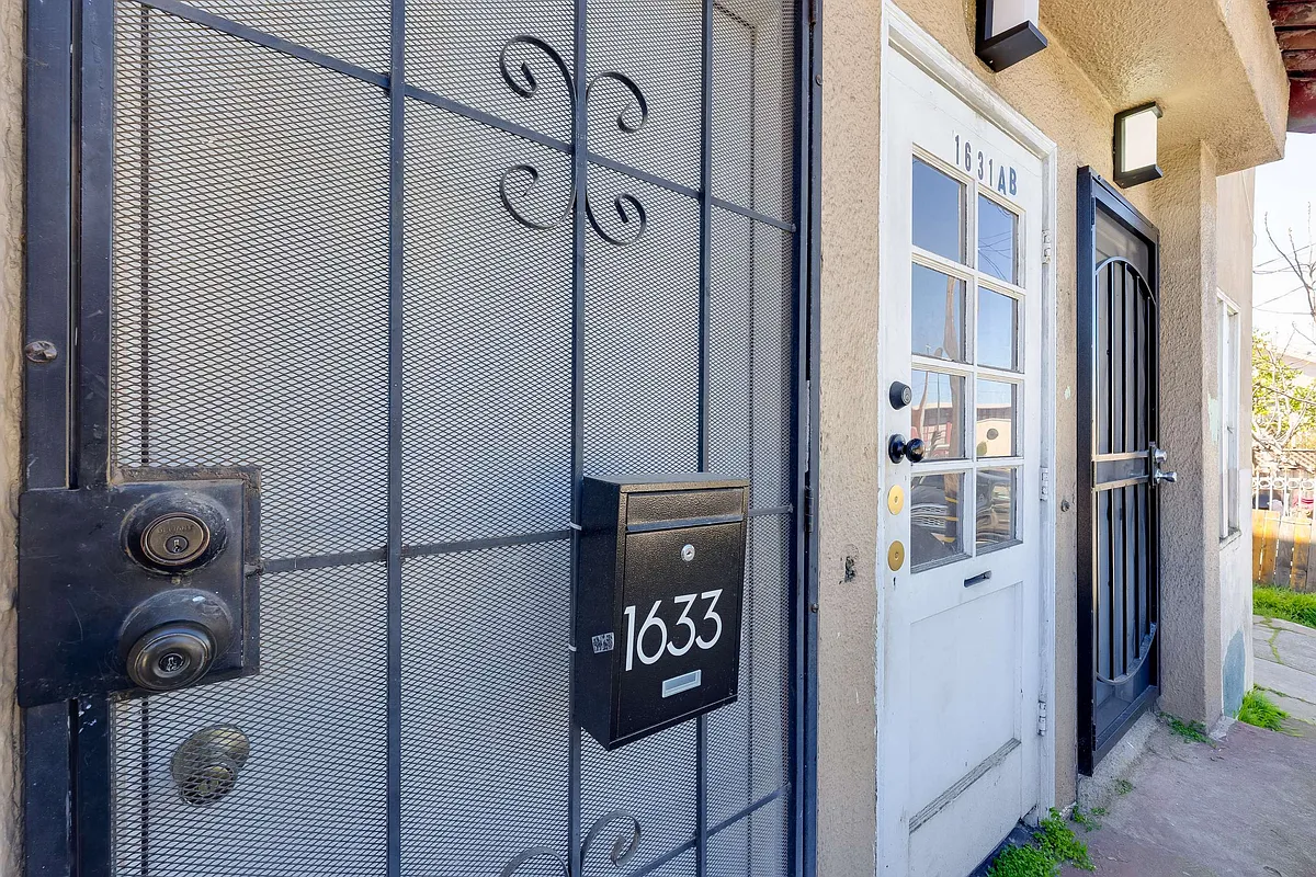 Building Photo - 1633 Foothill Blvd