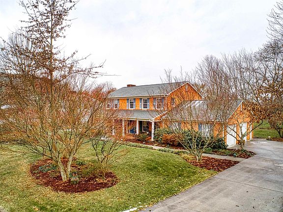 2nd image of 6102 Tall Oaks Dr