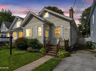 6303 Almon St, Halifax, NS B3L 1V1