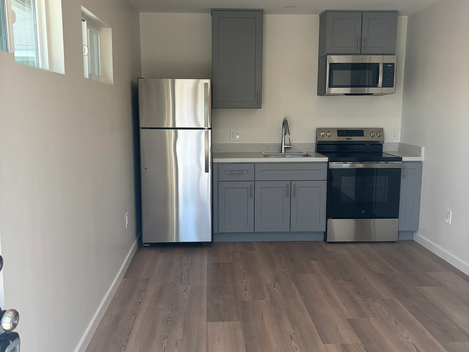 5292 Primrose Dr — Photo 2