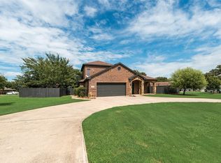315 Navajo Trl, Lake Kiowa, TX 76240