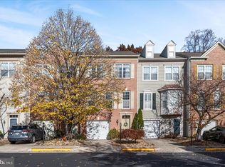 5419 Summer Leaf Ln, Alexandria, VA 22312