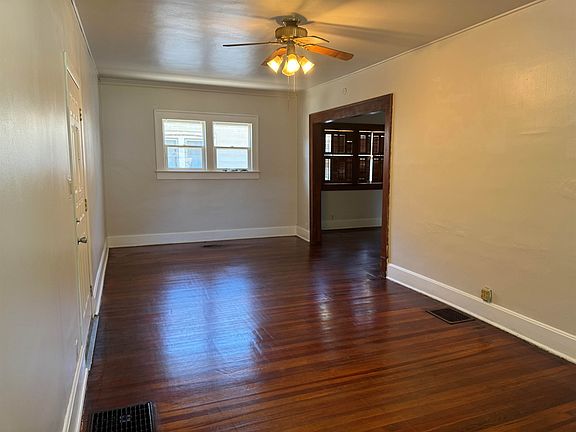 2nd image of 1810 Park St