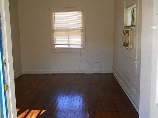 2nd image of 1548 E Hedrick Dr APT 3