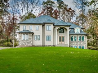 4 Tasha Dr, Suffern, NY 10901