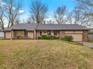 2110 W Loren Cir, Fayetteville, AR 72701