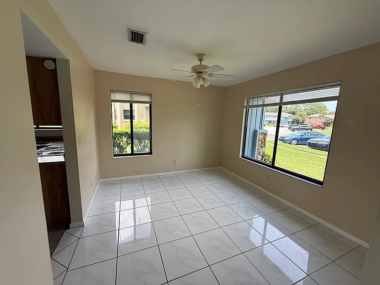 109 Blue Heron Dr — Photo 10