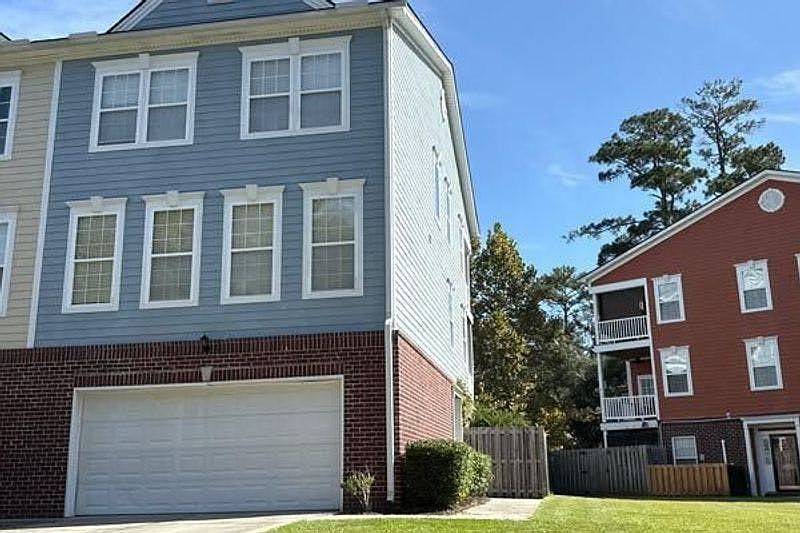 2nd image of 9008 Parlor Dr