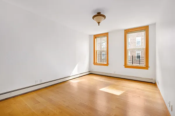 Rented by Compass | media 11