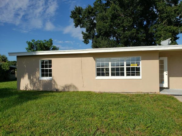 650 Sharon Cir