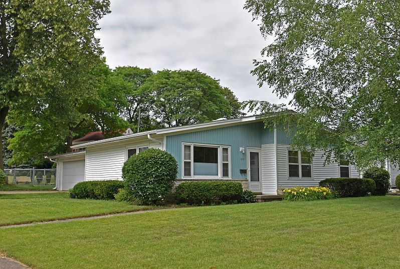 1st image of 1001 W Moreland Blvd