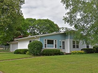 1001 W Moreland Blvd, Waukesha, WI 53188