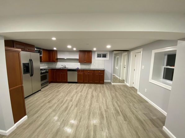 1205 Briar Way