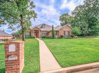 1609 Pebble Beach Ct, Longview, TX 75605