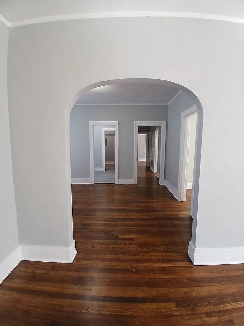 Building Photo - 2384 Forrest Ave #D