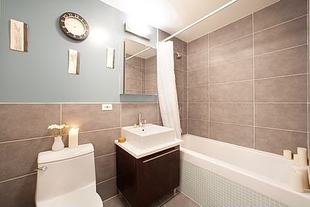 151 Manhattan Bath